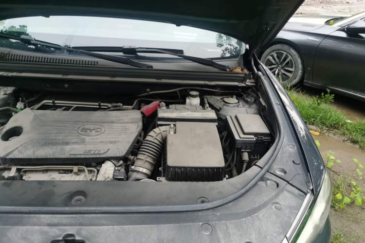 Used BYD Song Pro 2019 1.5T Automatic Luxury Model Engine Bay Left