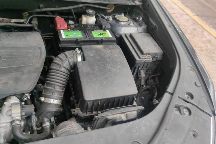 Used BYD Song Pro 2019 1.5T Automatic Luxury Model Engine Bay Left