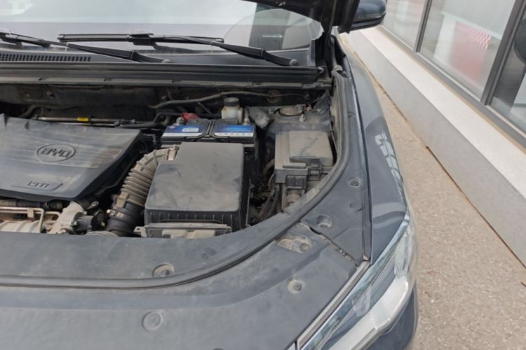 Used BYD Song Pro 2019 1.5T Automatic Elite Edition Engine Bay Left