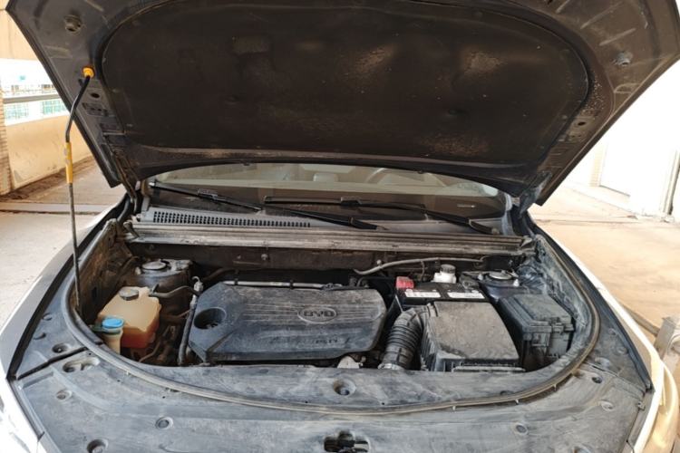Used BYD Song Pro 2019 1.5T Automatic Prestige Model Engine Bay