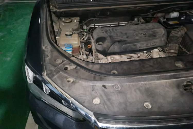 Used BYD Song Pro 2019 1.5T Automatic Luxury Model Engine Bay Right