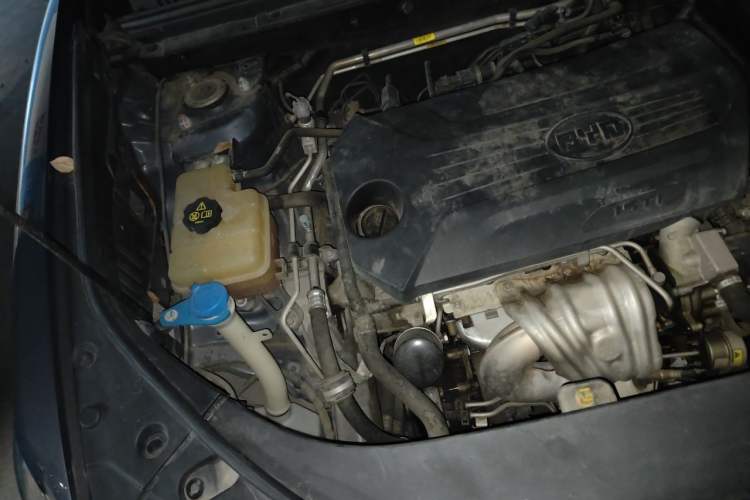 Used BYD Song Pro 2019 1.5T Automatic Luxury Model Engine Bay Right