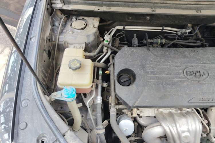 Used BYD Song Pro 2019 1.5T Automatic Luxury Model Engine Bay Right