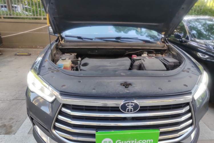 Used BYD Song Pro 2019 1.5T Automatic Luxury Model Engine Bay Right