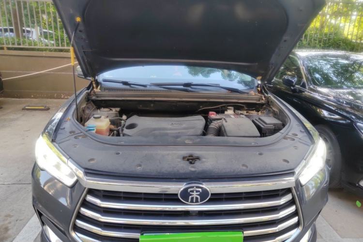 Used BYD Song Pro 2019 1.5T Automatic Luxury Model Engine Bay