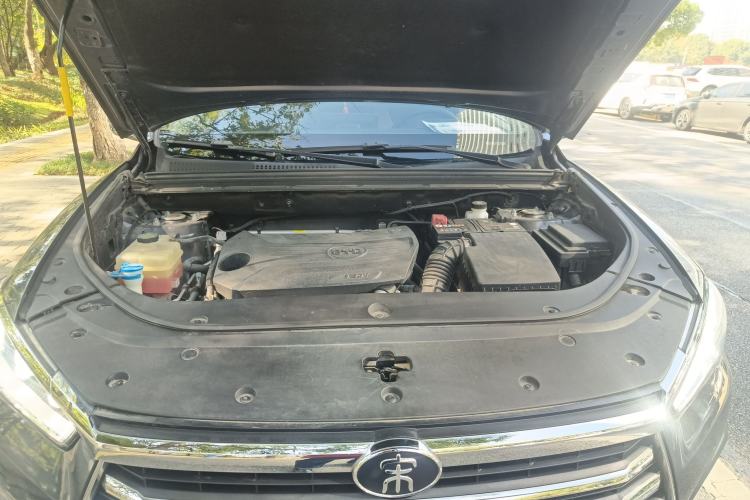 Used BYD Song Pro 2019 1.5T Automatic Luxury Model Engine Bay