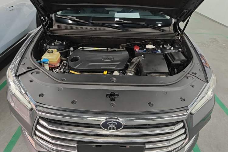 Used BYD Song Pro 2019 1.5T Automatic Prestige Model Engine Bay