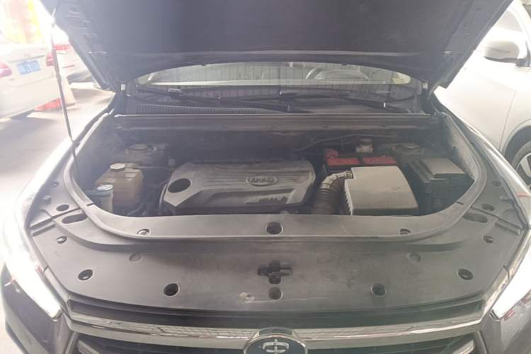 Used BYD Song Pro 2019 1.5T Automatic Luxury Model Engine Bay