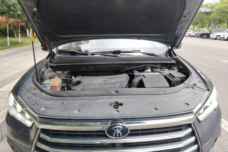 Used BYD Song Pro 2019 1.5T Automatic Luxury Model Engine Bay