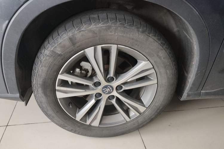 Used BYD Song Pro 2019 1.5T Automatic Luxury Model Exterior 4