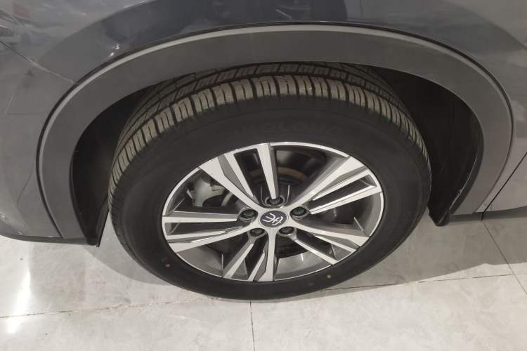 Used BYD Song Pro 2019 1.5T Automatic Luxury Model Exterior 4