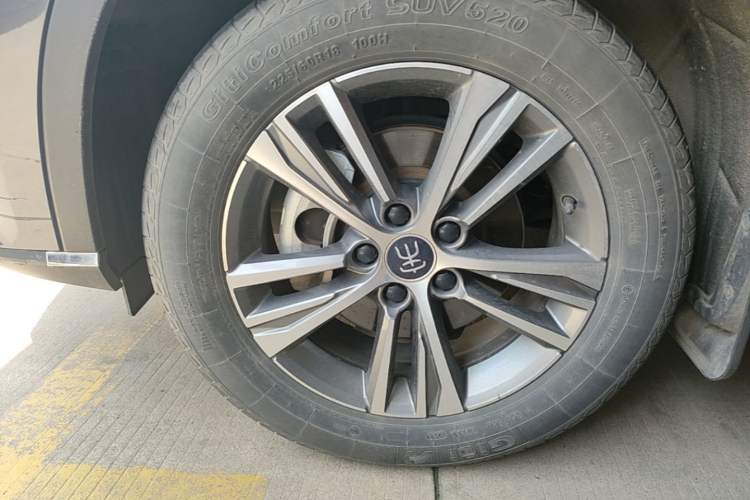 Used BYD Song Pro 2019 1.5T Automatic Elite Edition Exterior 4