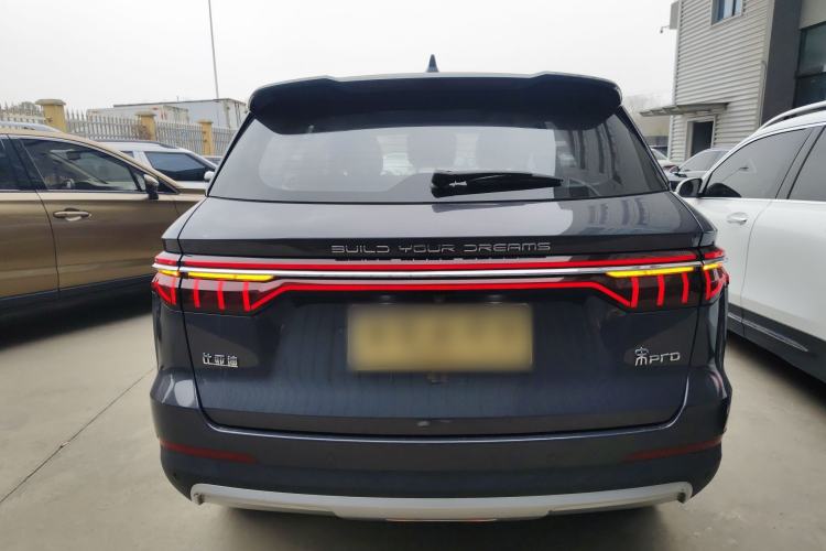 Used BYD Song Pro 2019 1.5T Automatic Luxury Model Exterior 4