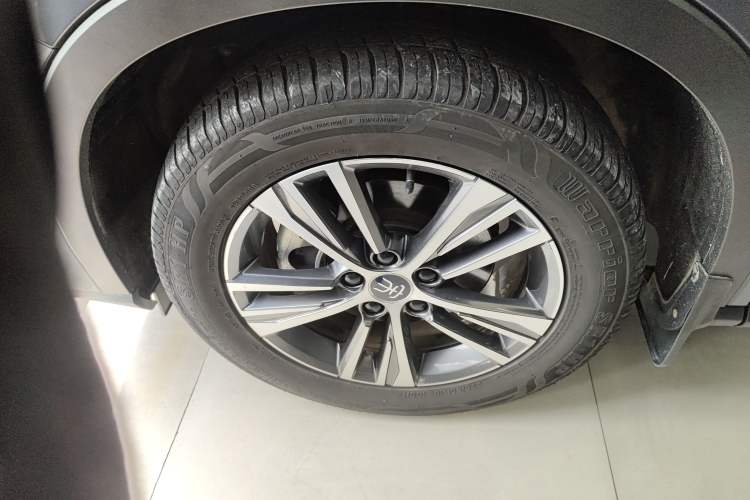 Used BYD Song Pro 2019 1.5T Automatic Elite Edition Exterior 4
