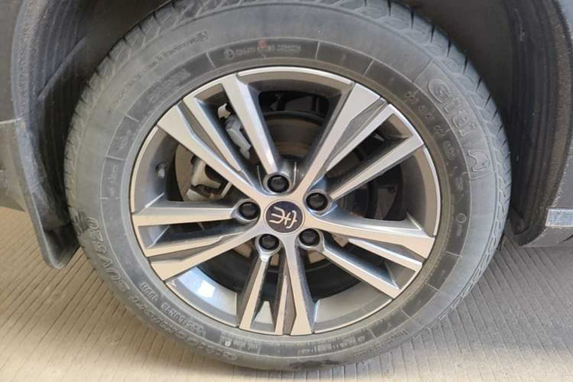 Used BYD Song Pro 2019 1.5T Automatic Elite Edition Exterior 5