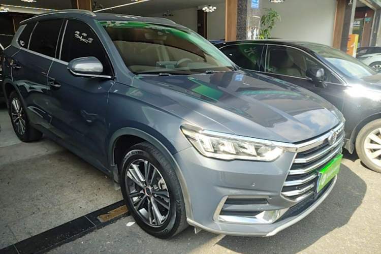 Used BYD Song Pro 2019 1.5T Automatic Luxury Model Front Right 45 Deg