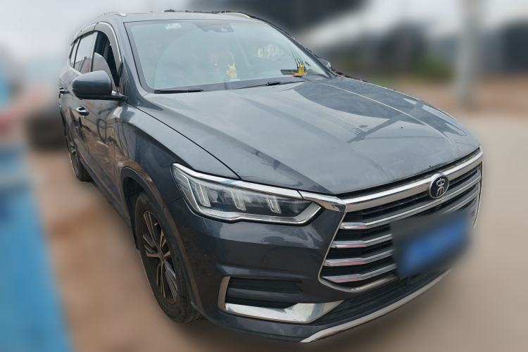 Used BYD Song Pro 2019 1.5T Automatic Luxury Model Front Right 45 Deg