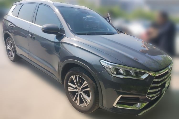 Used BYD Song Pro 2019 1.5T Automatic Luxury Model Front Right 45 Deg