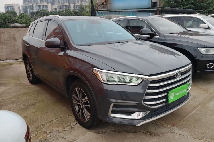 Used BYD Song Pro 2019 1.5T Automatic Elite Edition Front Right 45 Deg