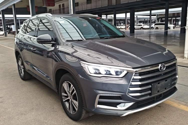 Used BYD Song Pro 2019 1.5T Automatic Luxury Model Front Right 45 Deg