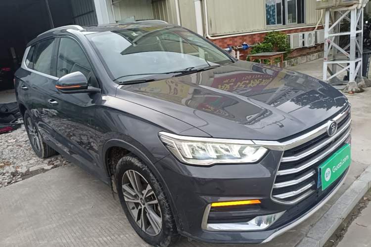 Used BYD Song Pro 2019 1.5T Automatic Elite Edition Front Right 45 Deg