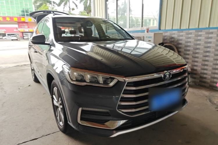 Used BYD Song Pro 2019 1.5T Automatic Luxury Model Front Right 45 Deg