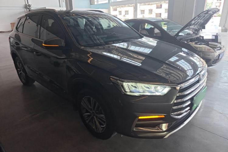 Used BYD Song Pro 2019 1.5T Automatic Elite Edition Front Right 45 Deg