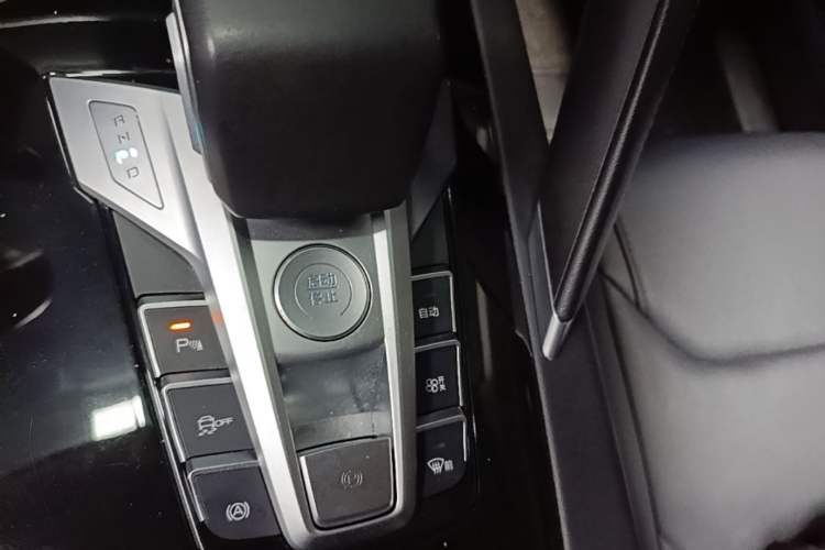 Used BYD Song Pro 2019 1.5T Automatic Elite Edition Gear Lever