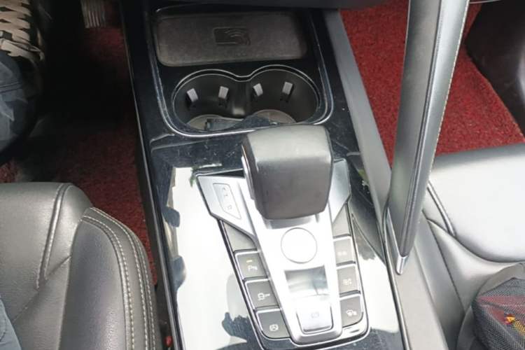 Used BYD Song Pro 2019 1.5T Automatic Elite Edition Gear Lever