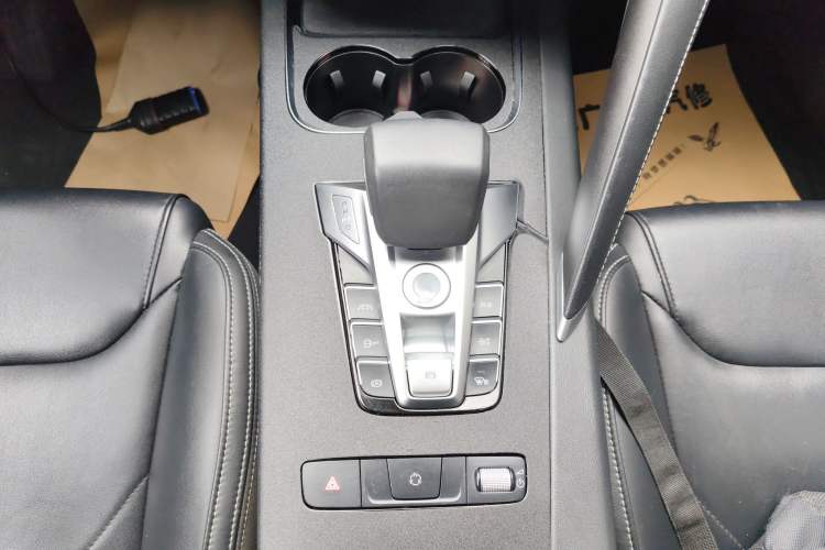 Used BYD Song Pro 2019 1.5T Automatic Luxury Model Gear Lever