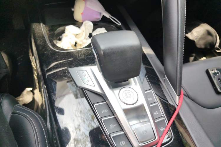 Used BYD Song Pro 2019 1.5T Automatic Luxury Model Gear Lever