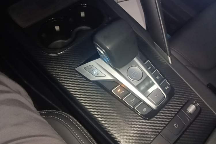 Used BYD Song Pro 2019 1.5T Automatic Elite Edition Gear Lever