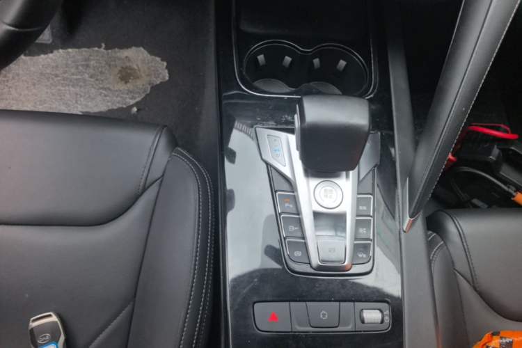 Used BYD Song Pro 2019 1.5T Automatic Elite Edition Gear Lever