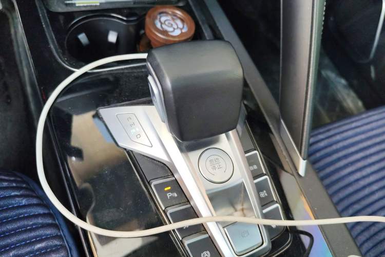 Used BYD Song Pro 2019 1.5T Automatic Luxury Model Gear Lever