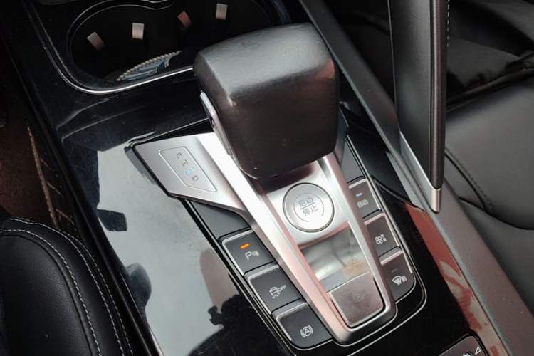 Used BYD Song Pro 2019 1.5T Automatic Elite Edition Gear Lever
