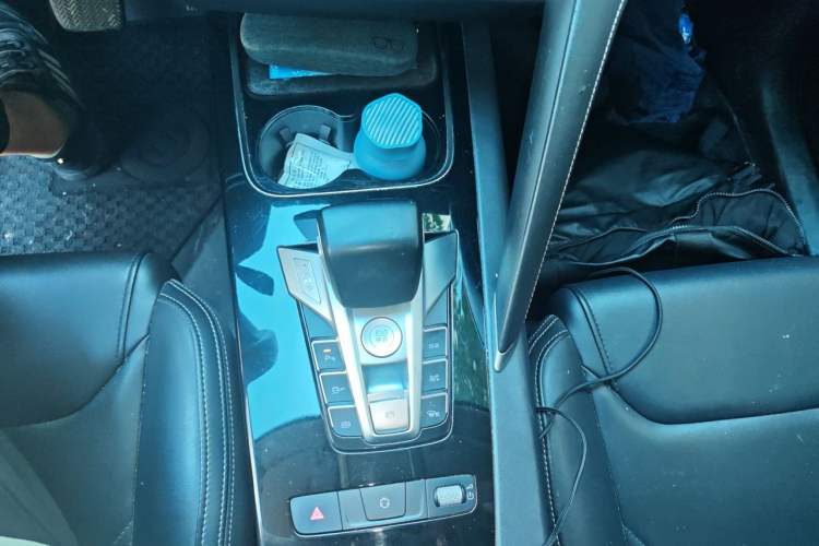 Used BYD Song Pro 2019 1.5T Automatic Elite Edition Gear Lever