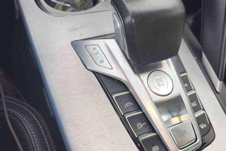 Used BYD Song Pro 2019 1.5T Automatic Luxury Model Gear Lever