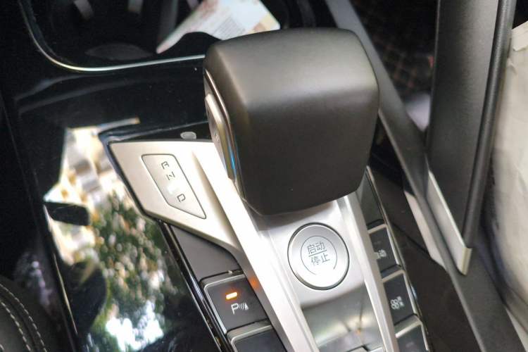 Used BYD Song Pro 2019 1.5T Automatic Elite Edition Gear Lever