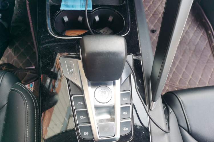 Used BYD Song Pro 2019 1.5T Automatic Luxury Model Gear Lever