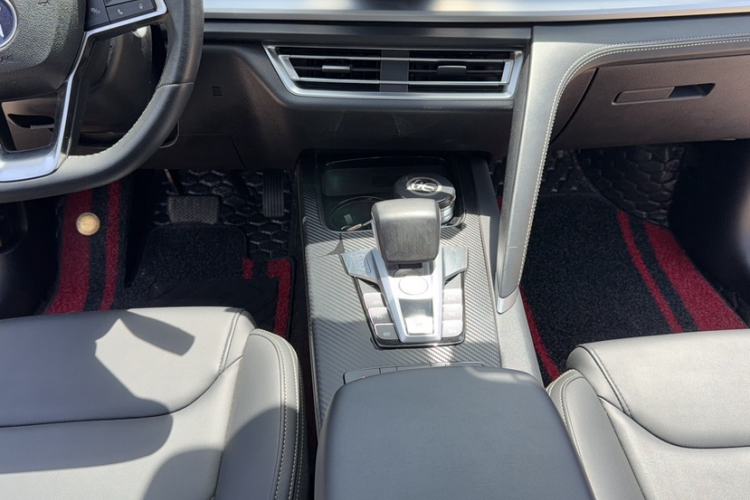 Used BYD Song Pro 2019 1.5T Automatic Luxury Model Gear Lever