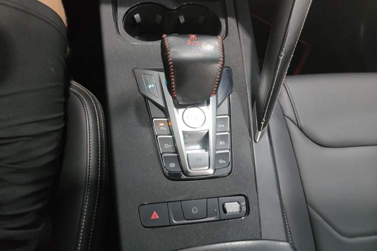 Used BYD Song Pro 2019 1.5T Automatic Elite Edition Gear Lever