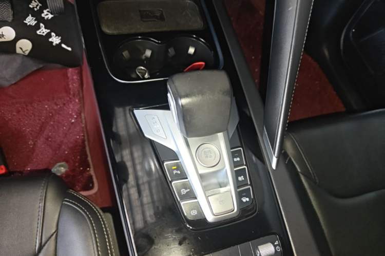 Used BYD Song Pro 2019 1.5T Automatic Elite Edition Gear Lever
