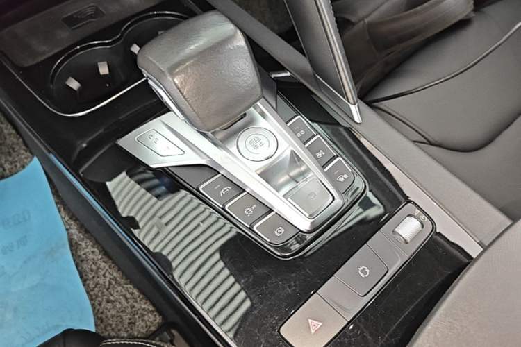 Used BYD Song Pro 2019 1.5T Automatic Luxury Model Gear Lever
