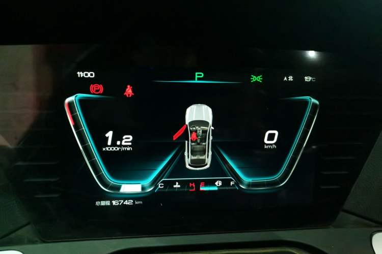 Used BYD Song Pro 2019 1.5T Automatic Luxury Model Instrument Cluster