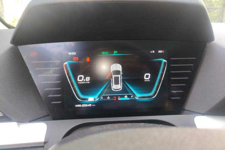 Used BYD Song Pro 2019 1.5T Automatic Luxury Model Instrument Cluster