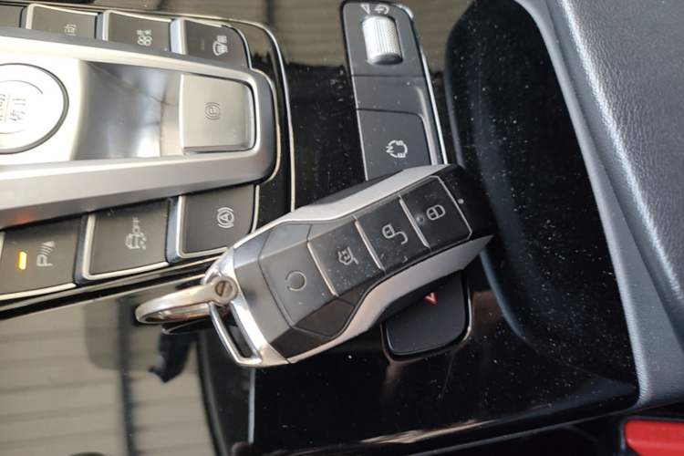 Used BYD Song Pro 2019 1.5T Automatic Elite Edition Interior 1