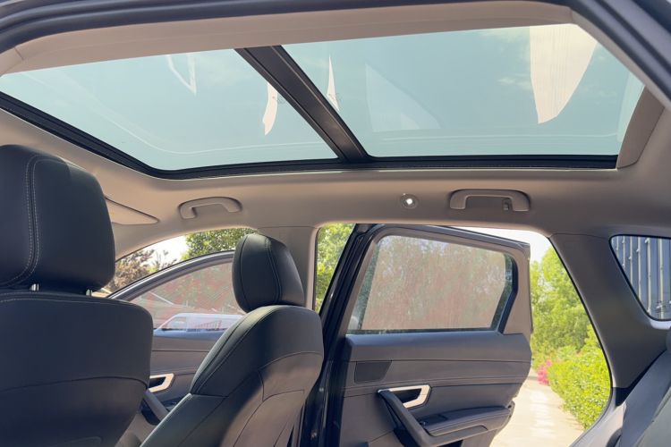 Used BYD Song Pro 2019 1.5T Automatic Luxury Model Interior 1