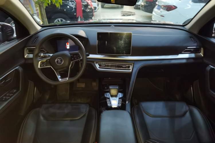 Used BYD Song Pro 2019 1.5T Automatic Elite Edition Interior 2