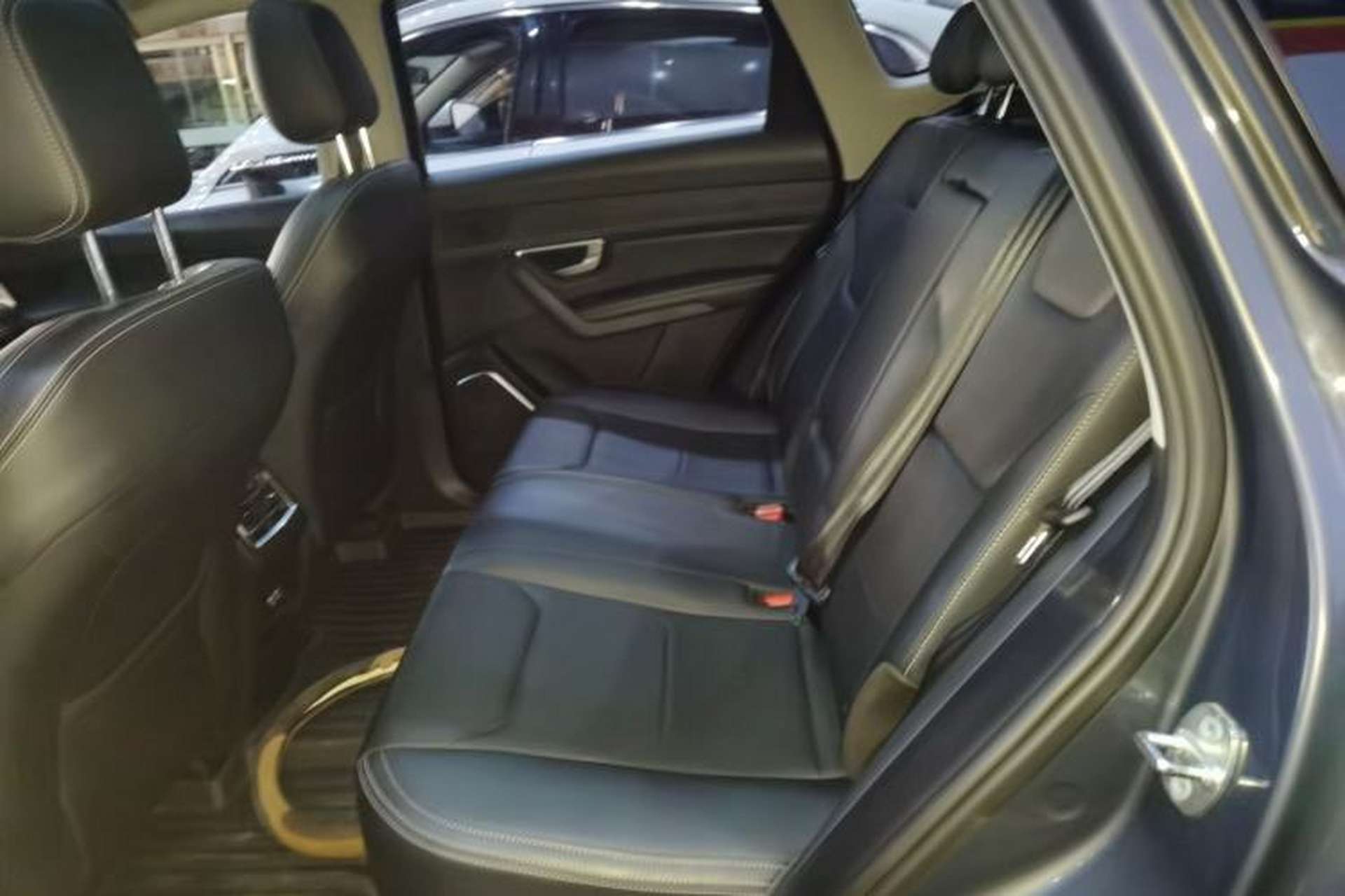 Used BYD Song Pro 2019 1.5T Automatic Elite Edition Interior 4