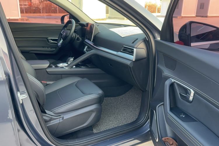 Used BYD Song Pro 2019 1.5T Automatic Elite Edition Interior 5